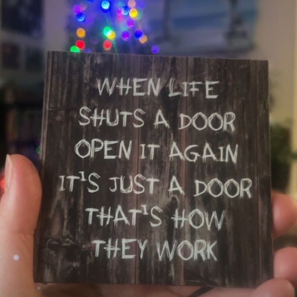 I am live 🥳🥳🥳 - Picture 2 of 9